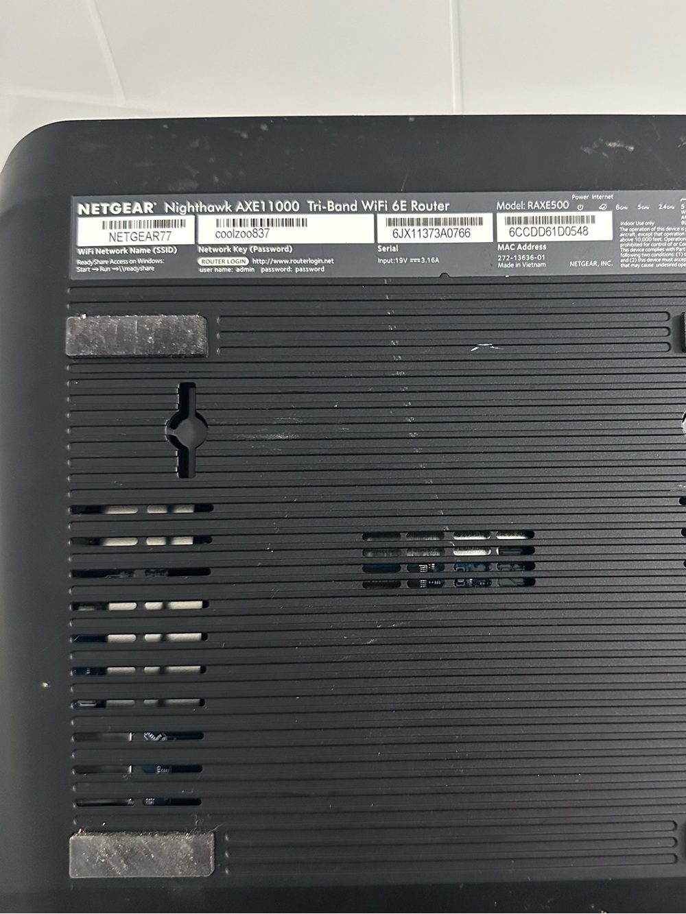 Netgear Nighthawk AXE11000 Tri-Band WiFi 6E Router - Picture 10 of 10